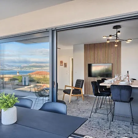 Bura Breeze - Sea-view Garden * Slatine