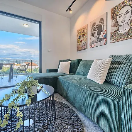 Bura Breeze - Sea-view Garden *